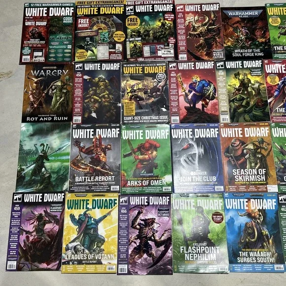 HUGE LOT OF 33 White Dwarf WARHAMMER Magazines 450s 460s 470s 480s Books